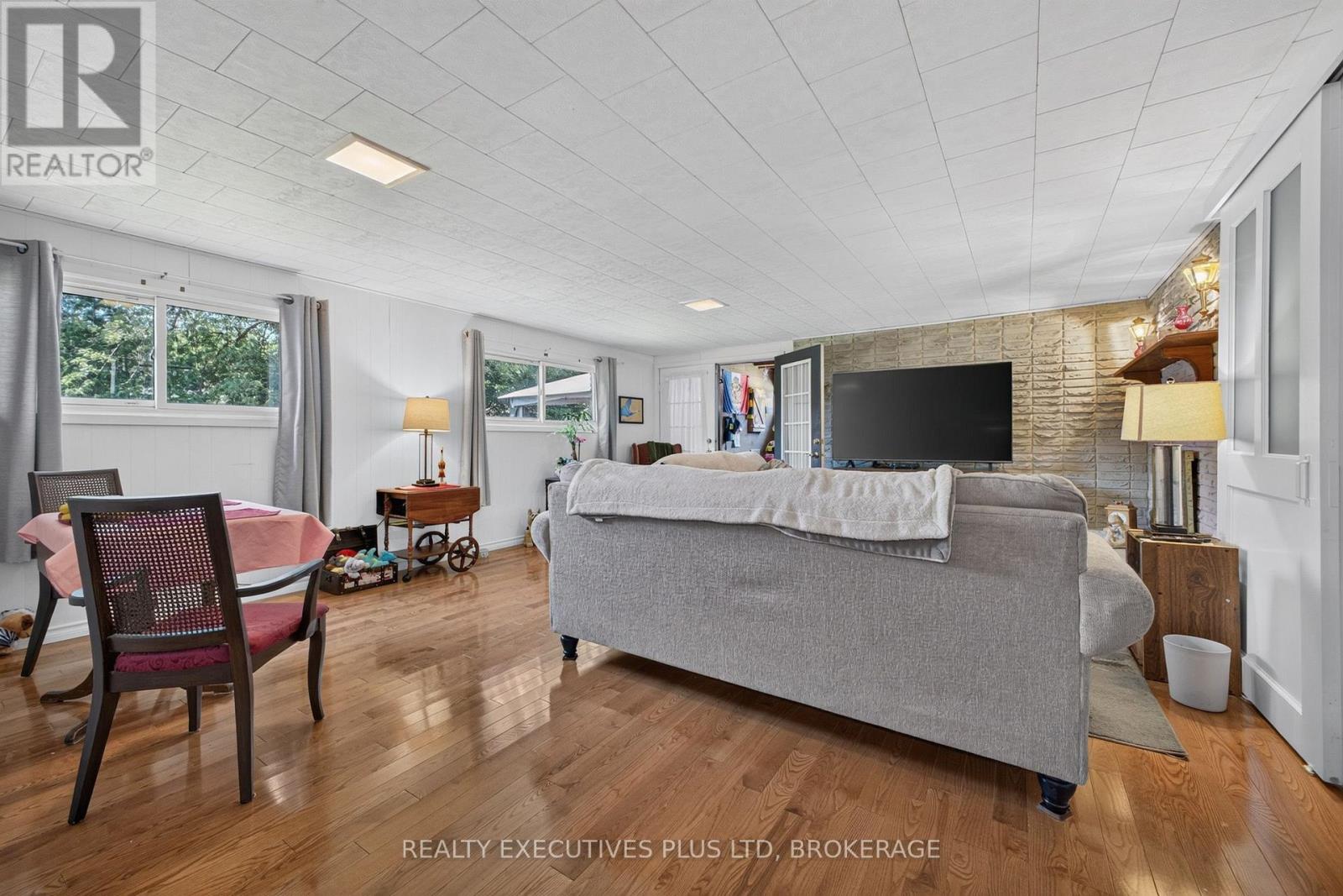 6245 PITTON ROAD - Image 27