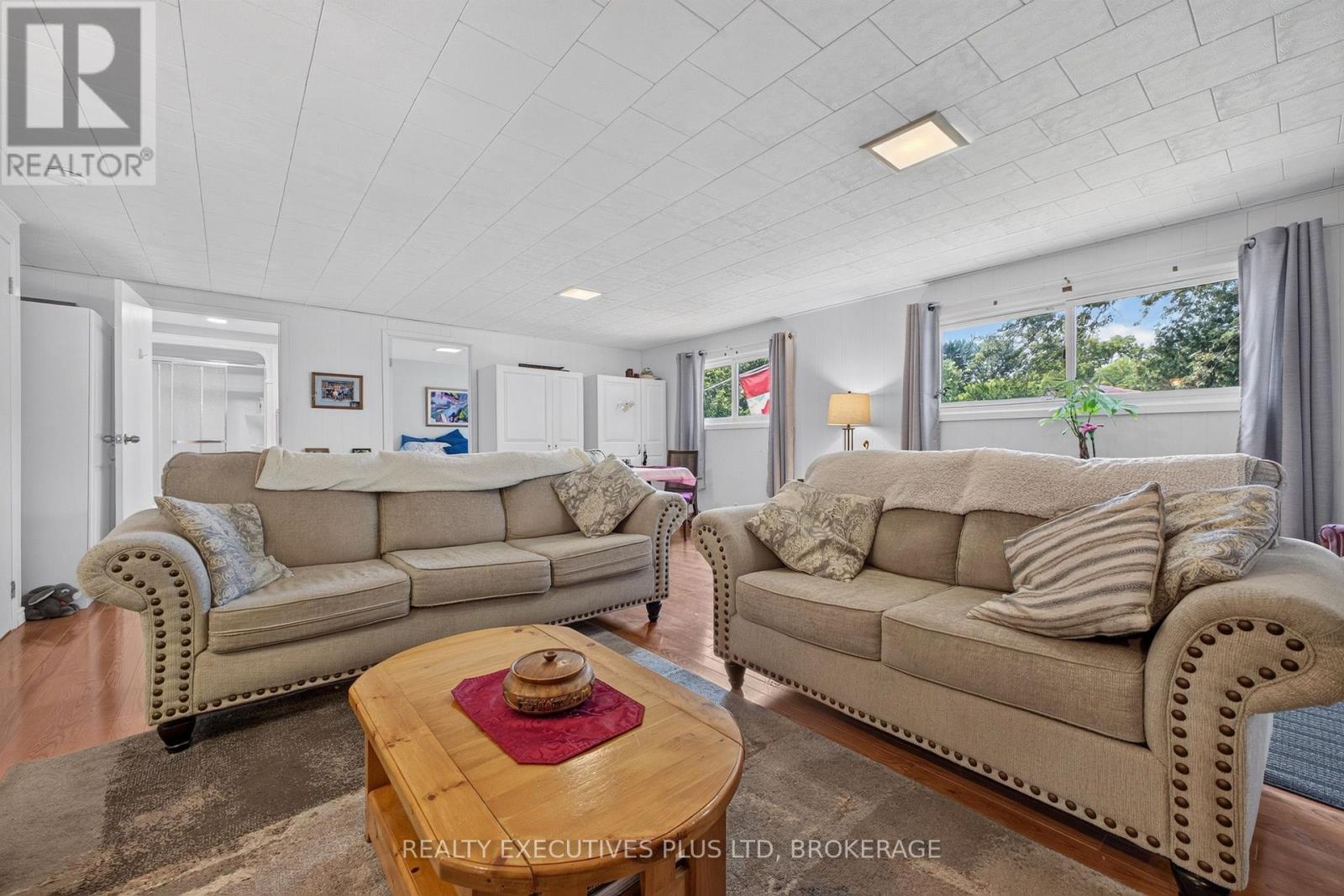 6245 PITTON ROAD - 33