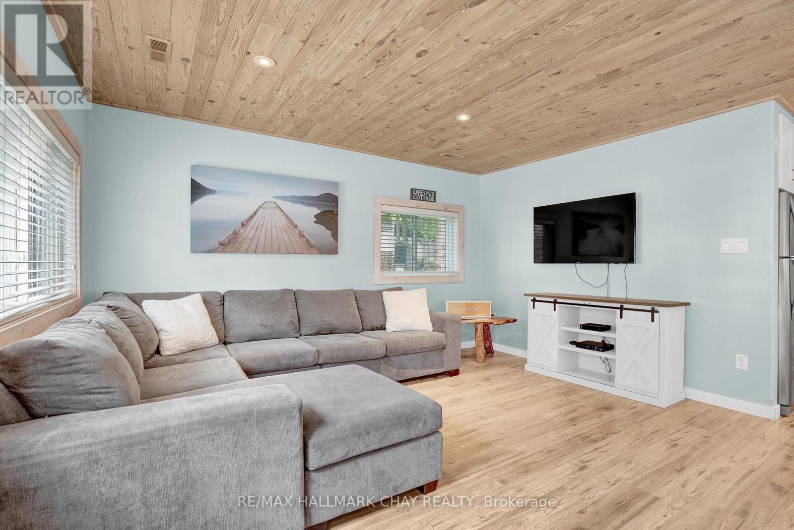 375 ROBINS POINT ROAD - Image 11