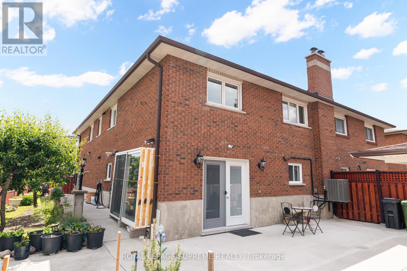 2 DOGLEG COURT - Image 32
