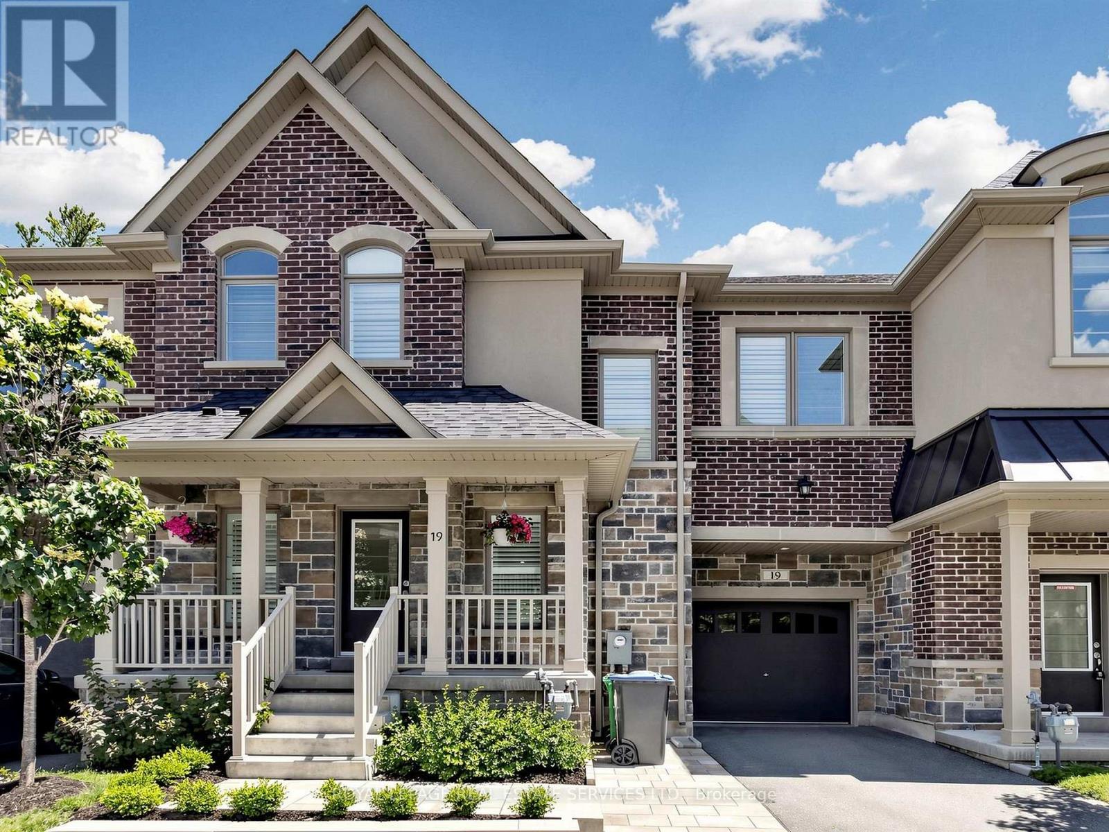 19 SUMMERBEAM WAY - 1