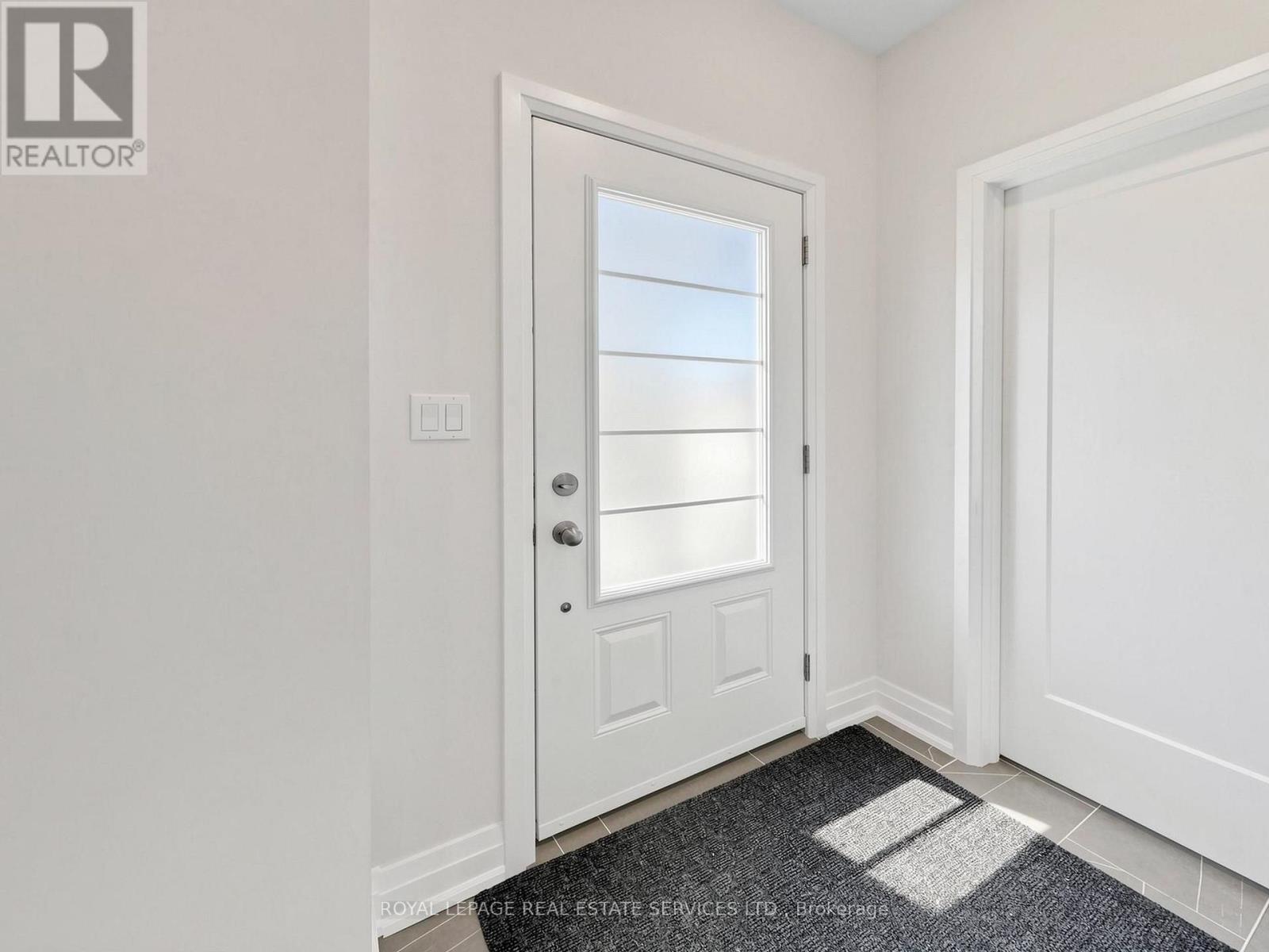 19 SUMMERBEAM WAY - 18
