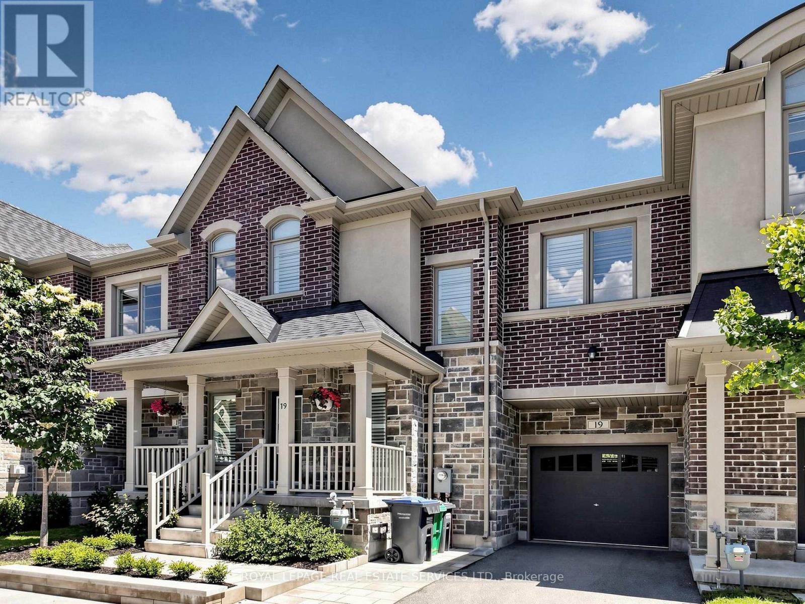 19 SUMMERBEAM WAY - 2