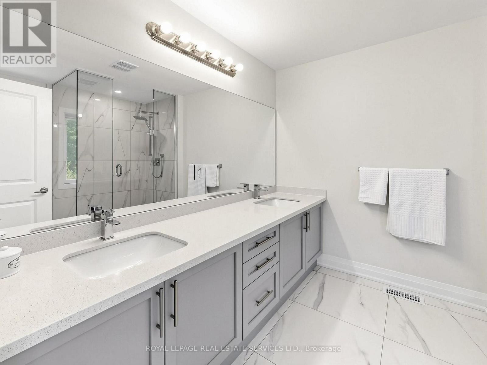 19 SUMMERBEAM WAY - 25