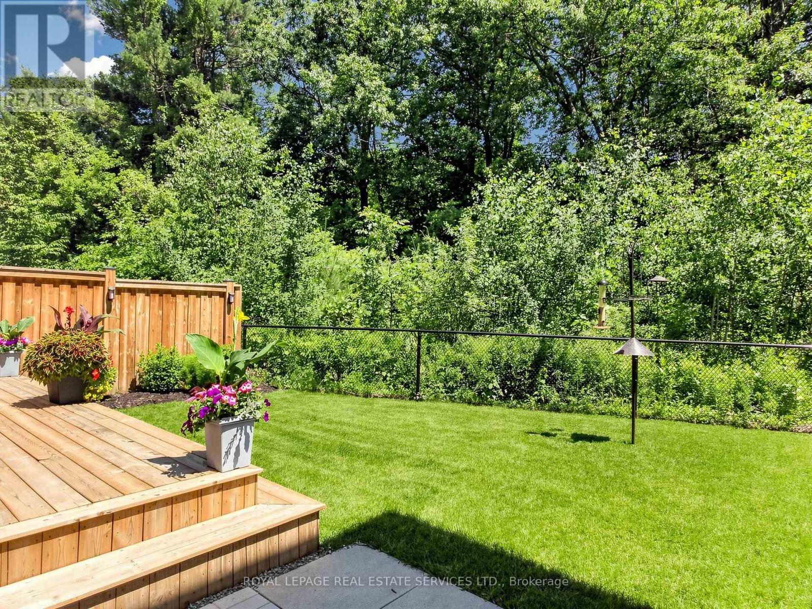 19 SUMMERBEAM WAY - 40