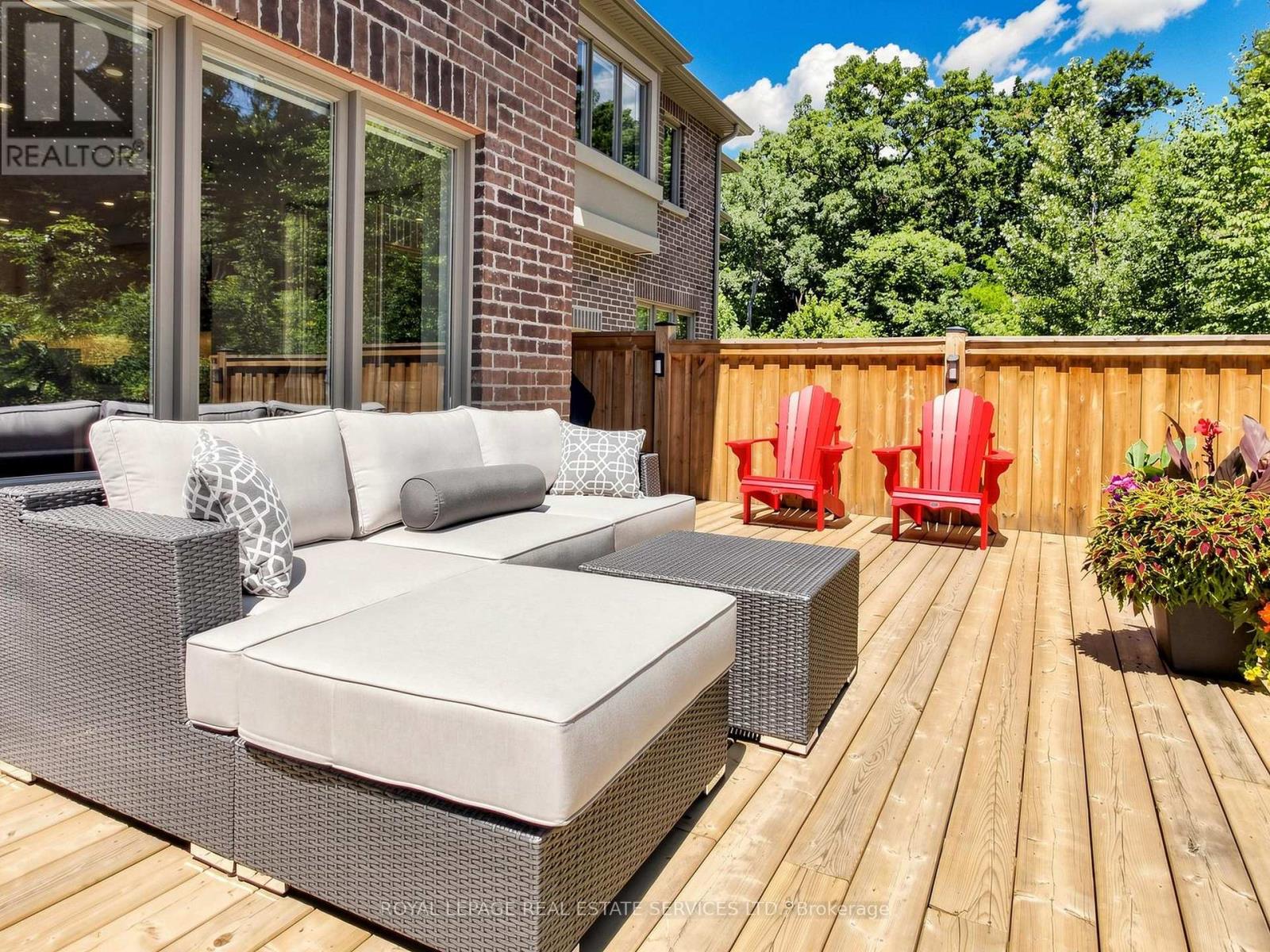 19 SUMMERBEAM WAY - 42