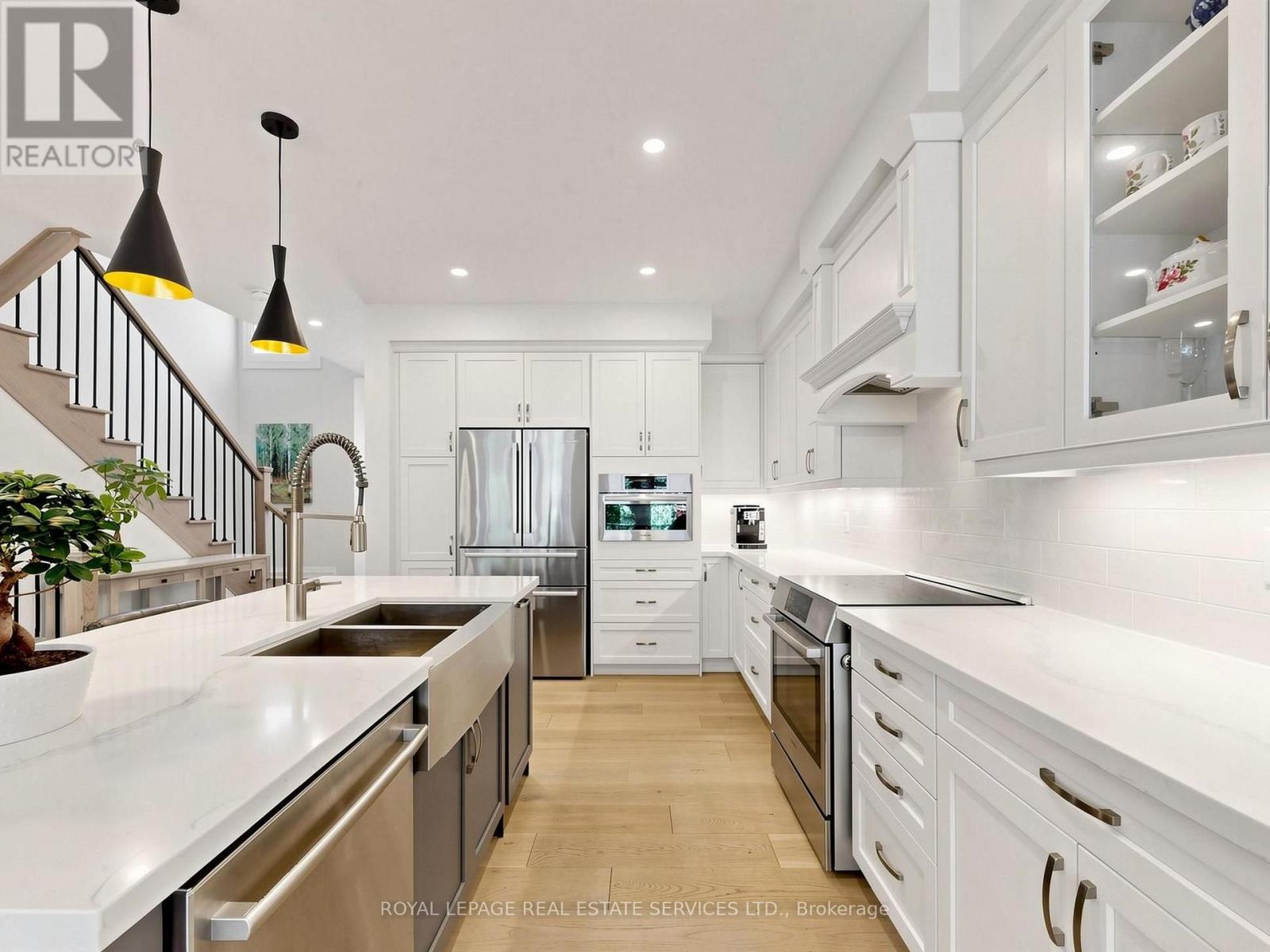 19 SUMMERBEAM WAY - 9