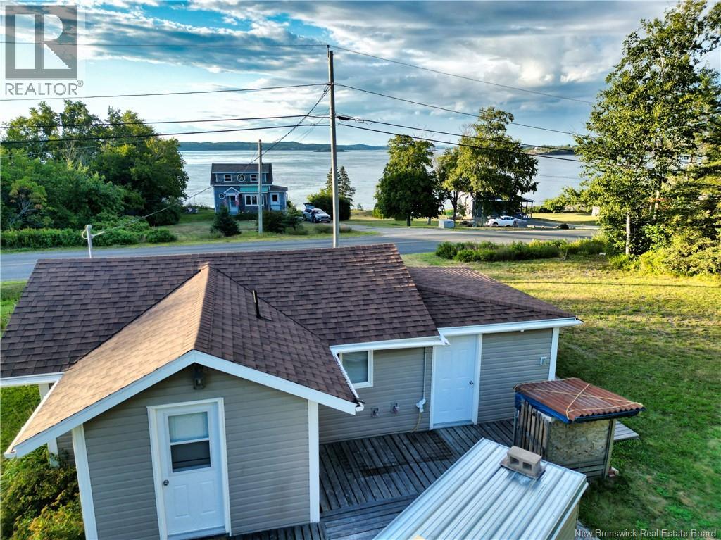 672 North Road
