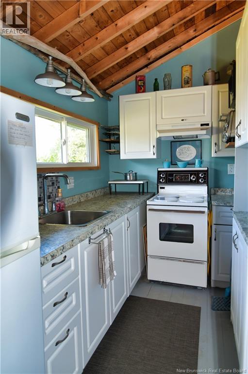 672 North Road - 6