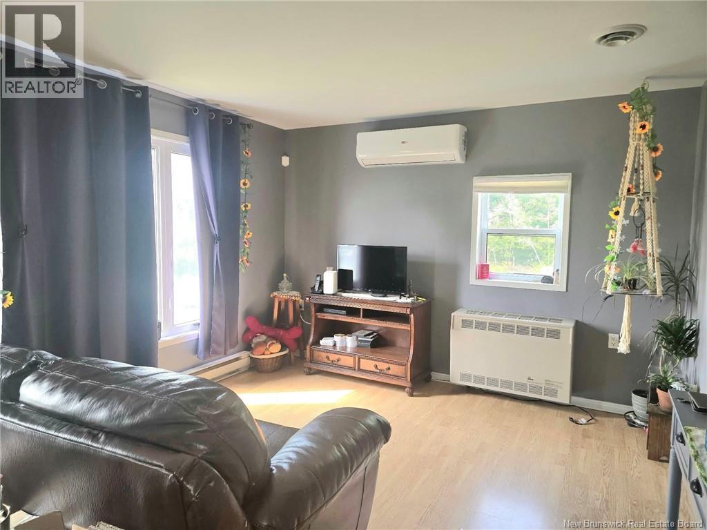 337 Howard Road - Image 8