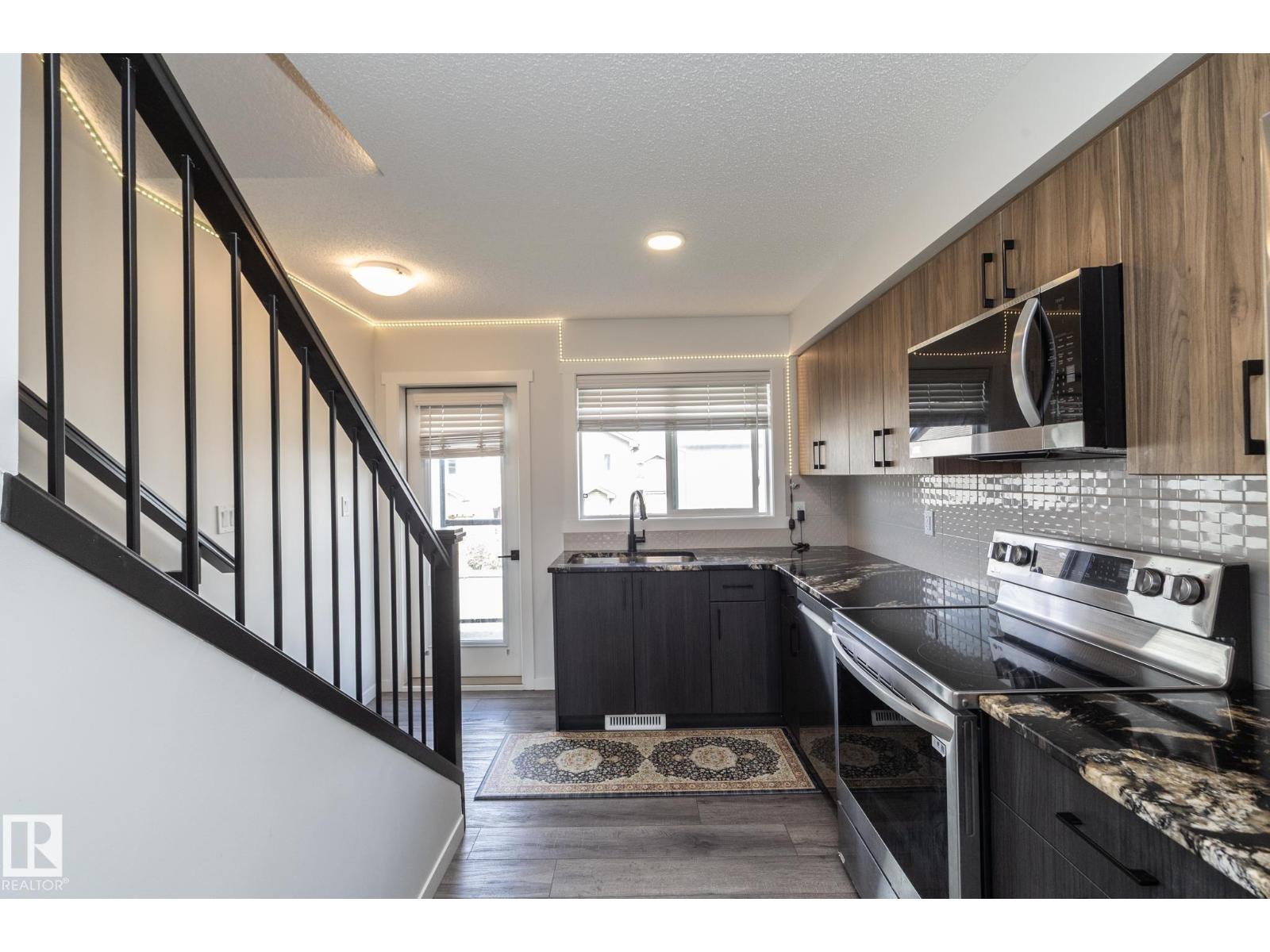#28 1530 TAMARACK BV NW - Image 12