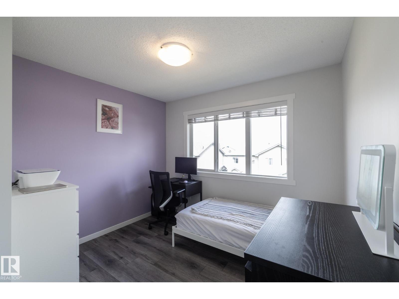 #28 1530 TAMARACK BV NW - 24