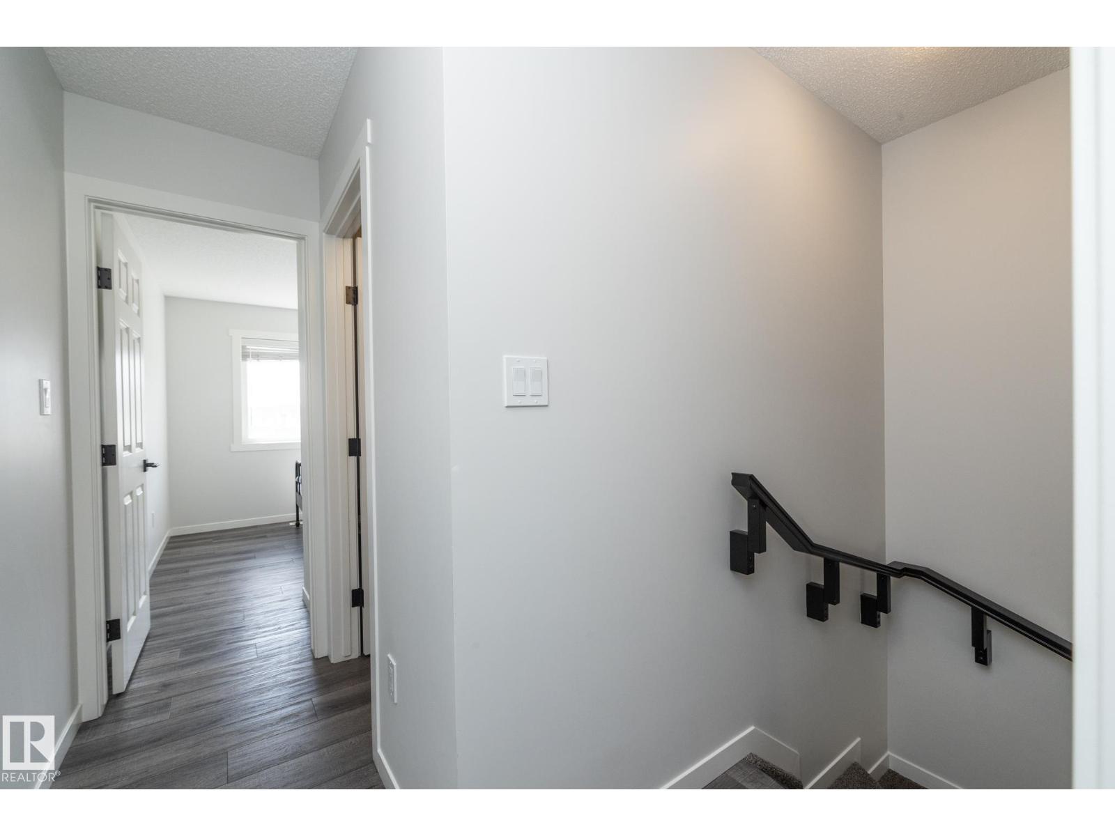 #28 1530 TAMARACK BV NW - 32
