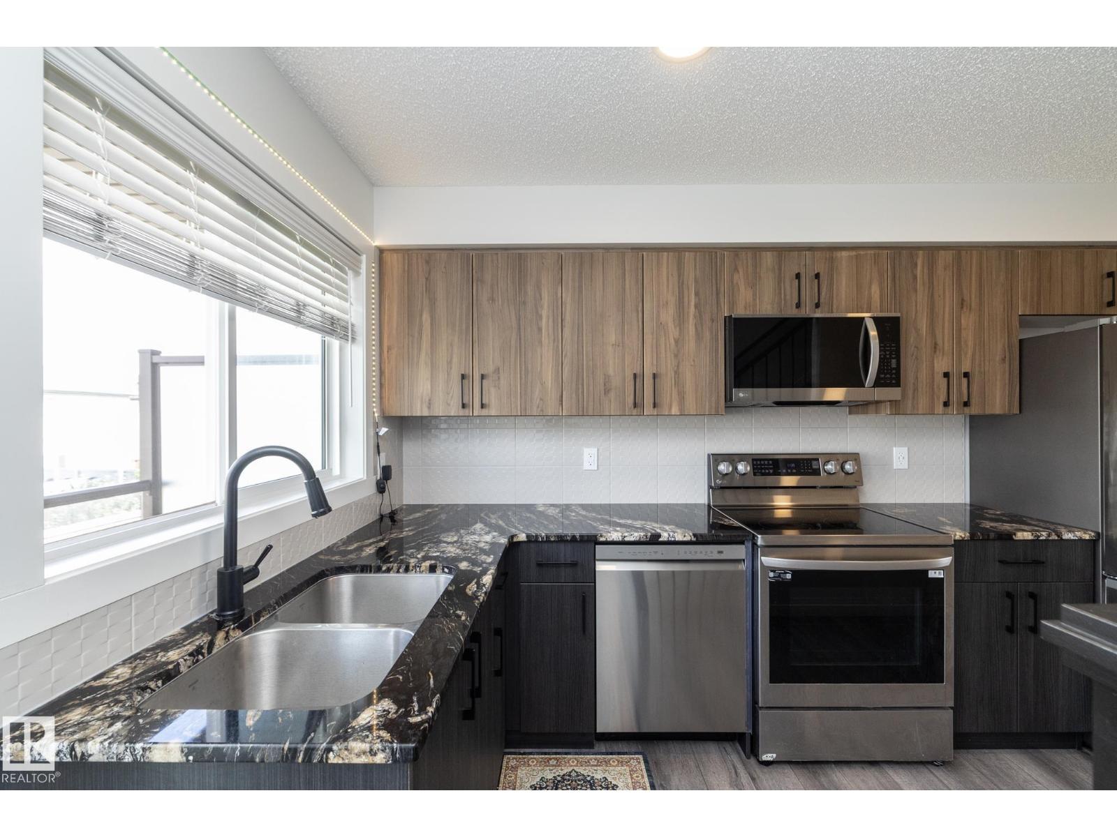#28 1530 TAMARACK BV NW - Image 11