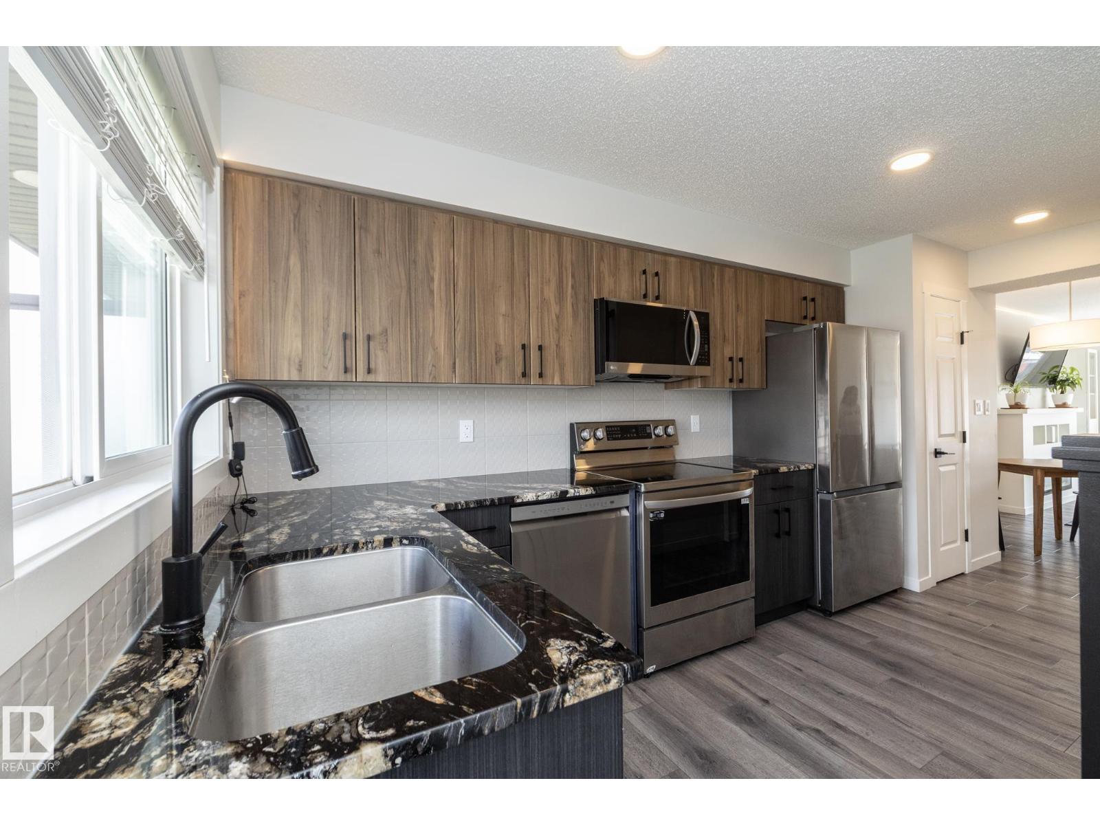 #28 1530 TAMARACK BV NW - Image 9