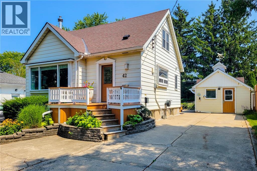 42 LAKE Avenue N - 2