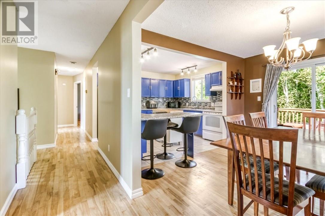 2900 Algonquin Street - 4
