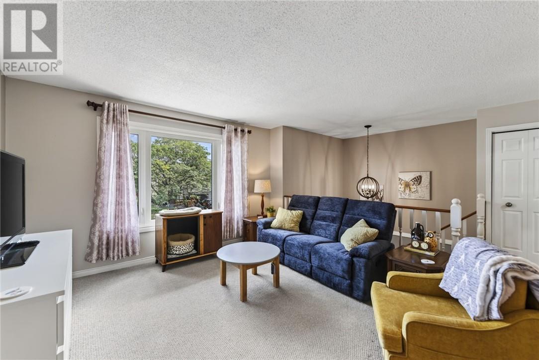 13 Plumtree Crescent - Image 23
