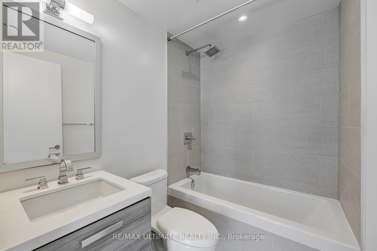 #1504 224 KING STREET W - 18