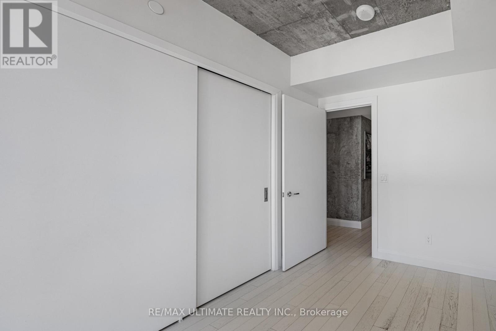 #1504 224 KING STREET W - 17