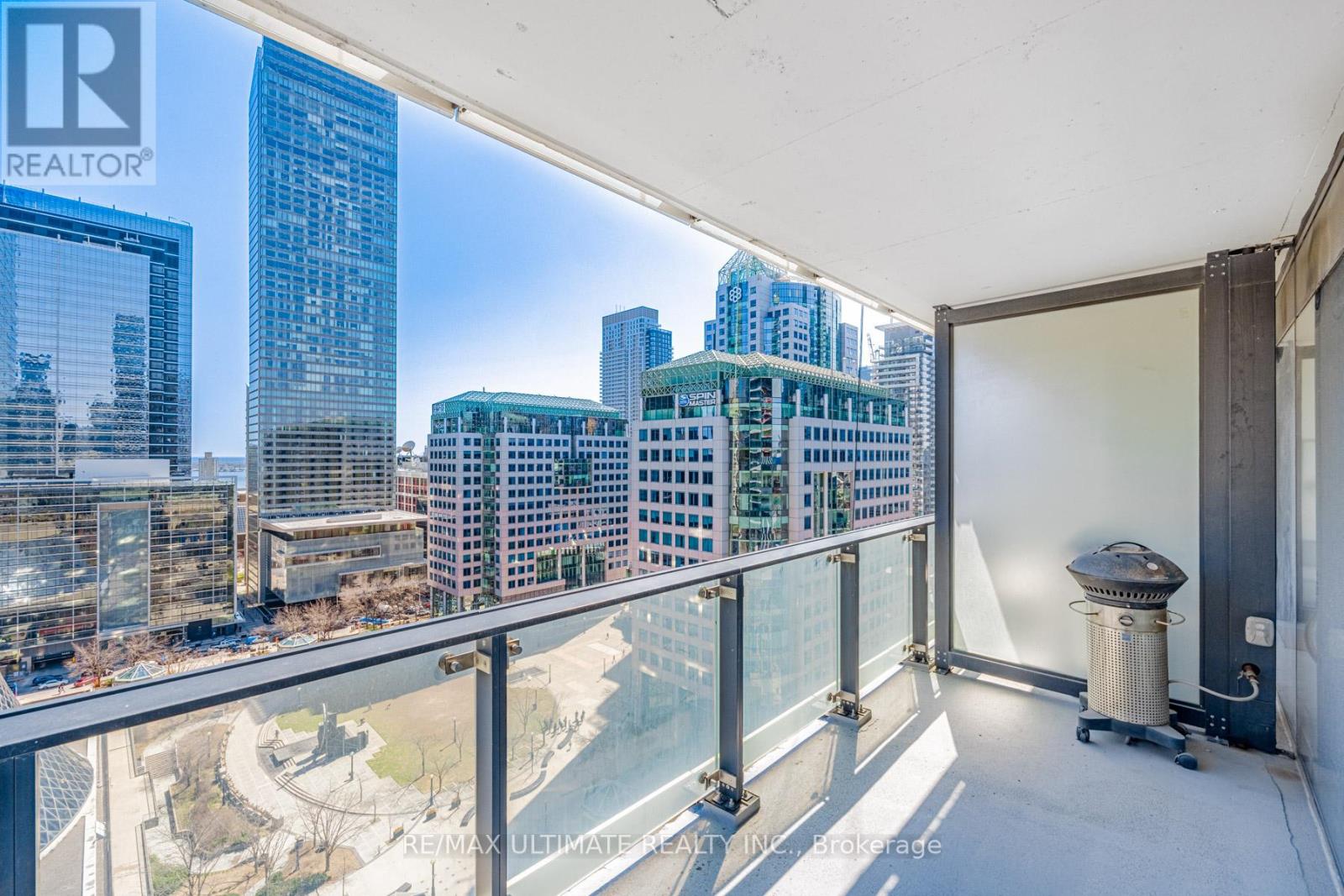 #1504 224 KING STREET W - 24