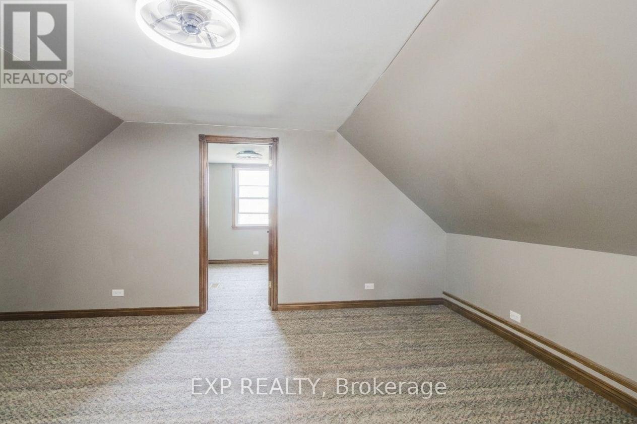 9819 ONIEDA ROAD - 16
