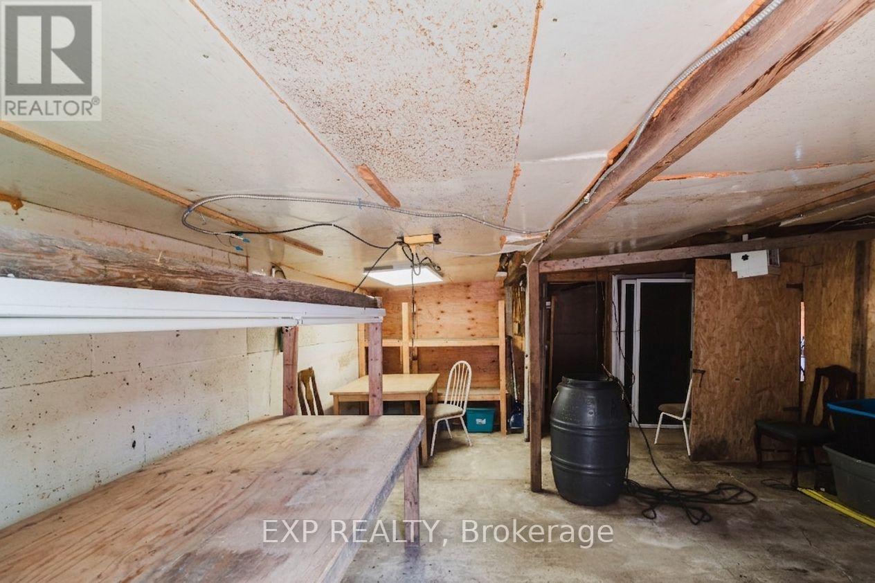 9819 ONIEDA ROAD - 28