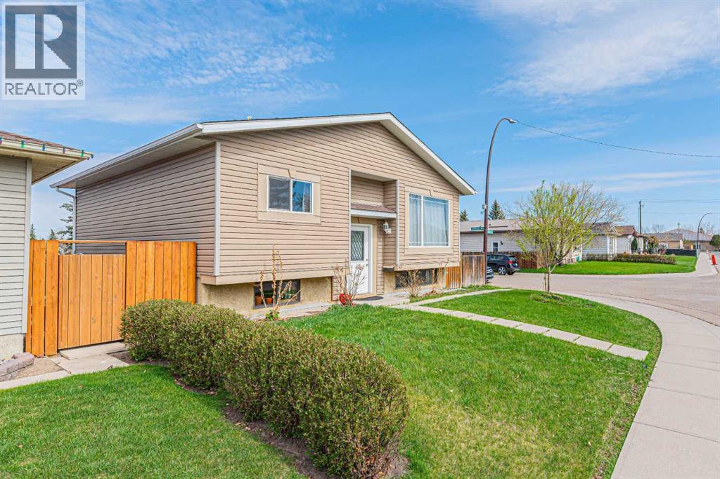43 Abbercove Road SE - 2