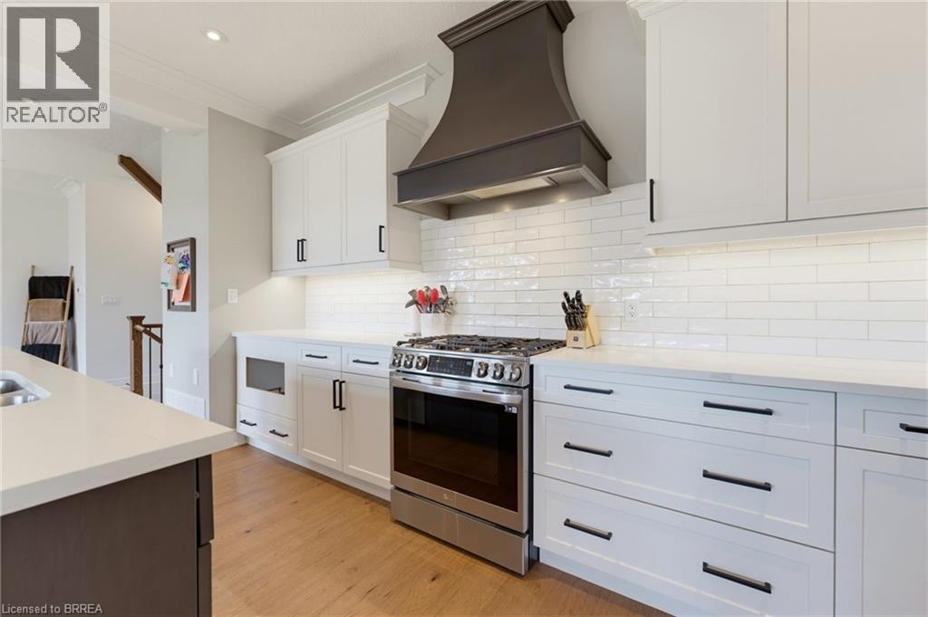 192 GIBBONS Street - 8