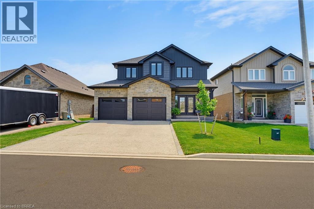 192 GIBBONS Street - 1