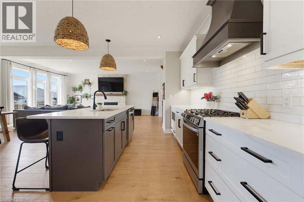 192 GIBBONS Street - 7