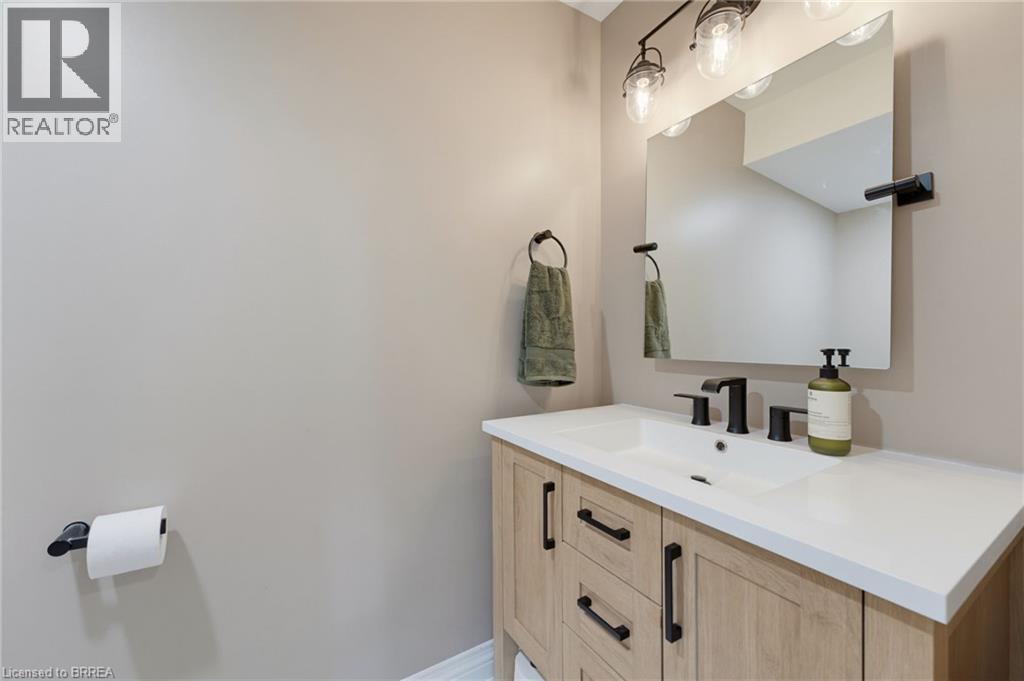 192 GIBBONS Street - Image 23