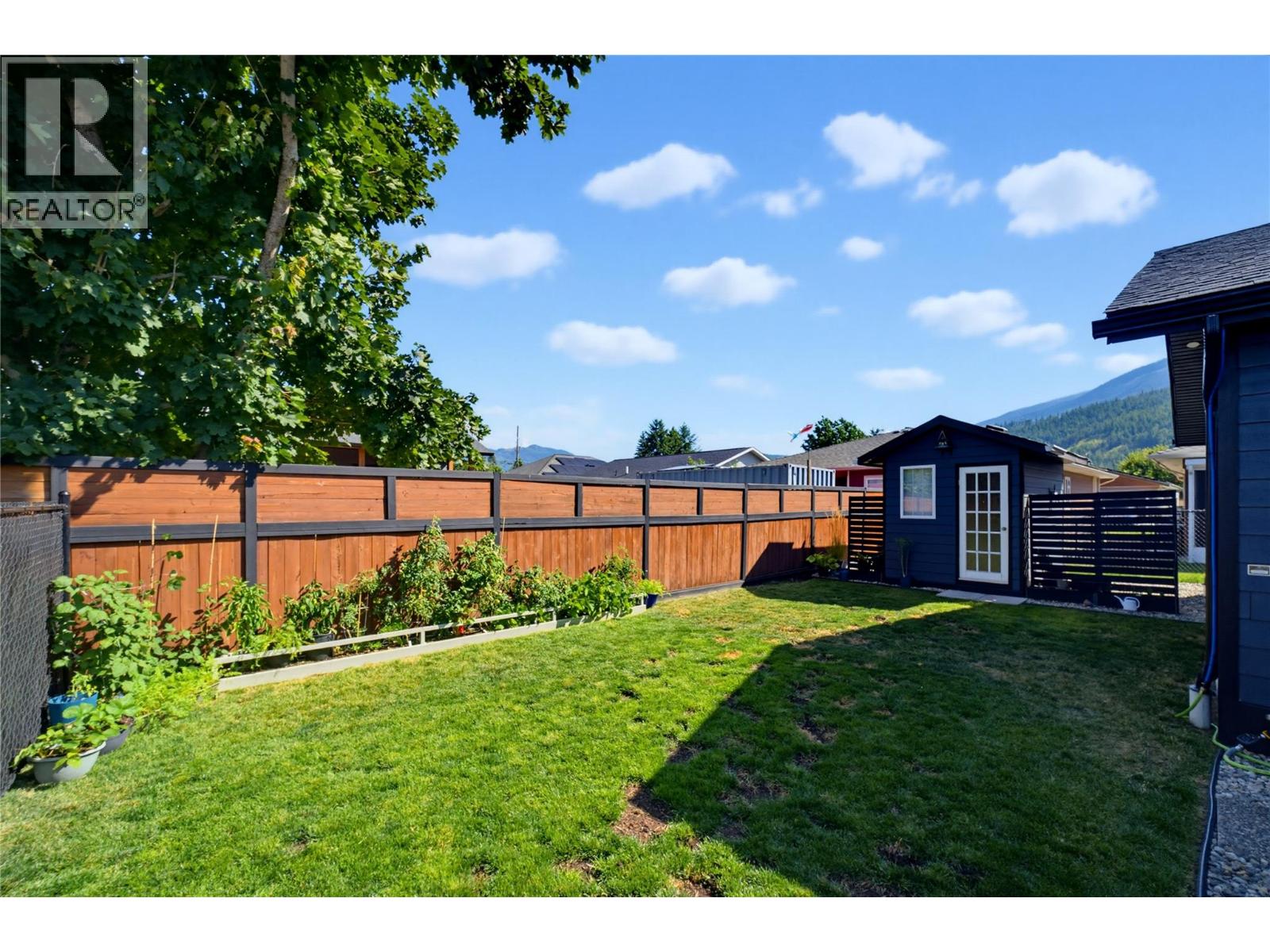 734 Elderberry Walk - 32