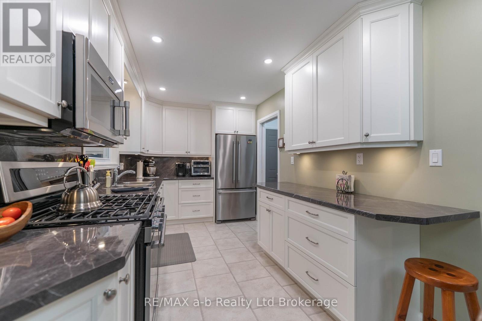 34 GLENRIDGE ROAD - Image 11