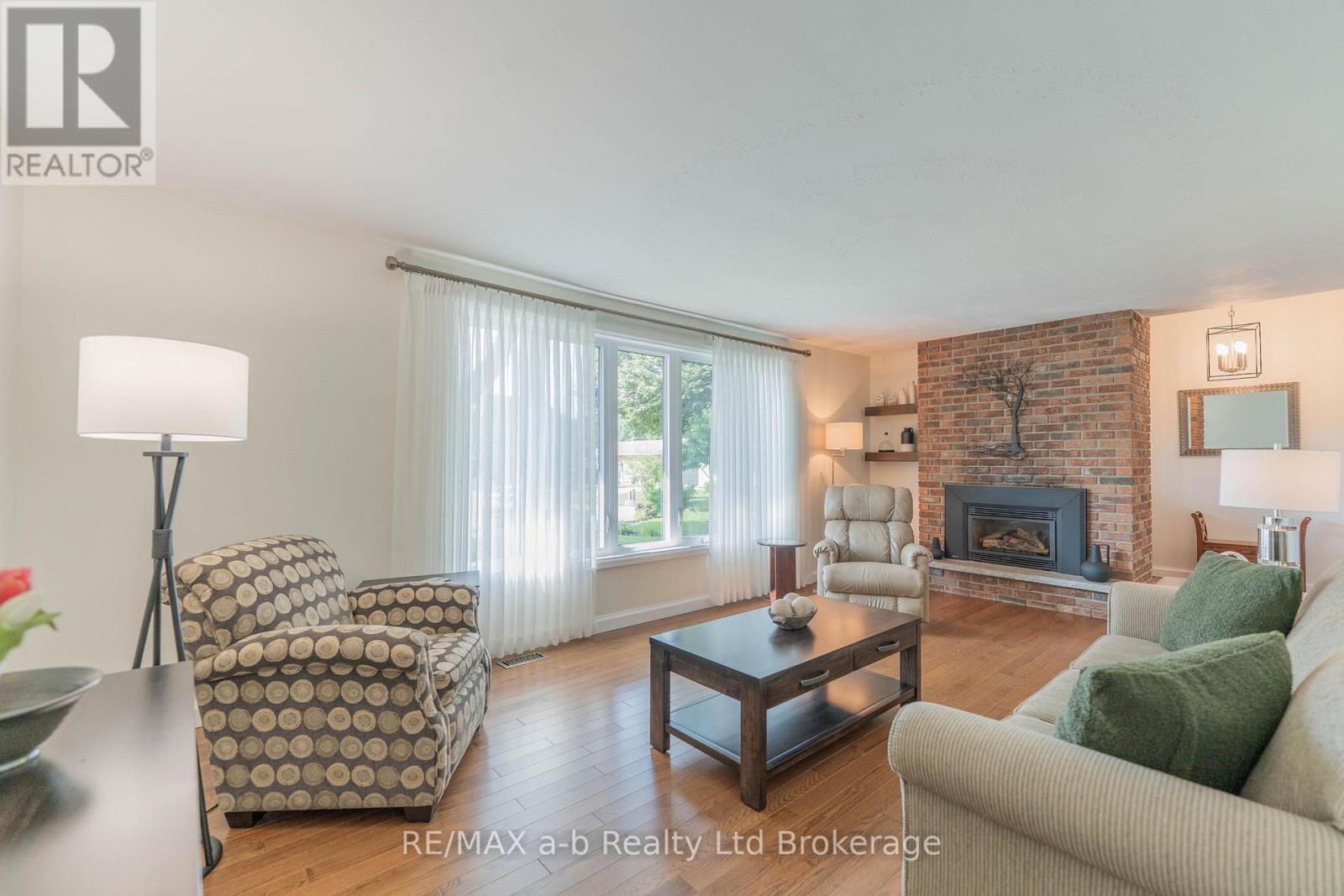 34 GLENRIDGE ROAD - Image 8