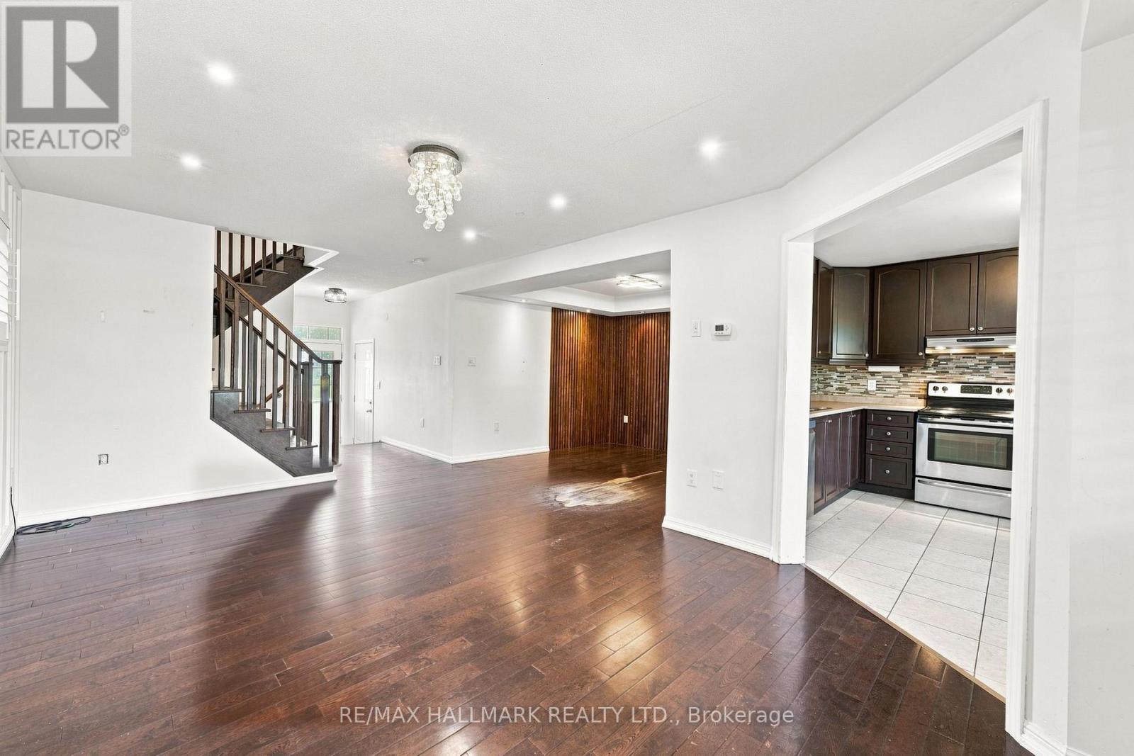 174 MILTROSE CRESCENT - 11