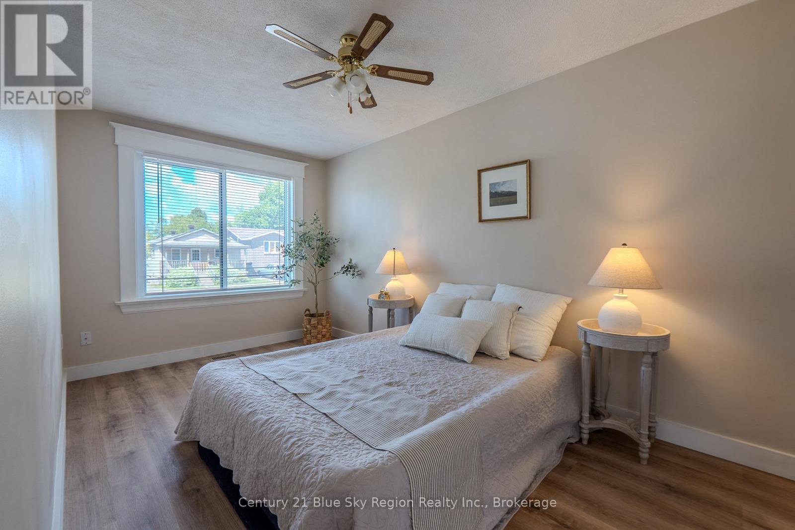 452 KING STREET W - 16