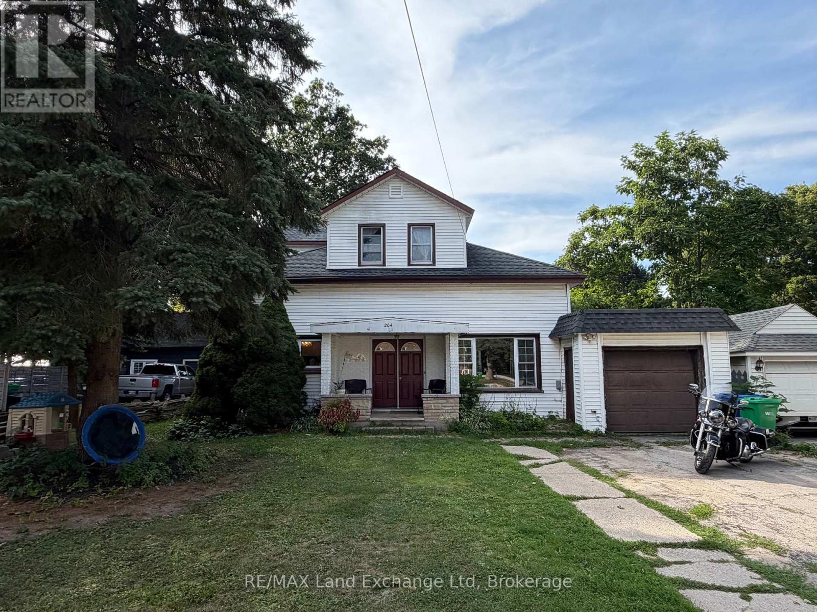 Property for sale at 204 MINNIE STREET