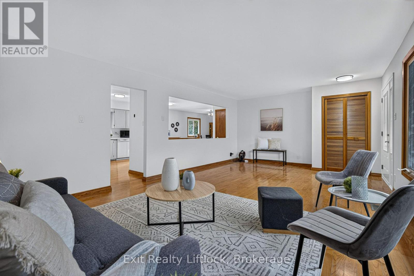 3 BASSWOOD STREET - 8