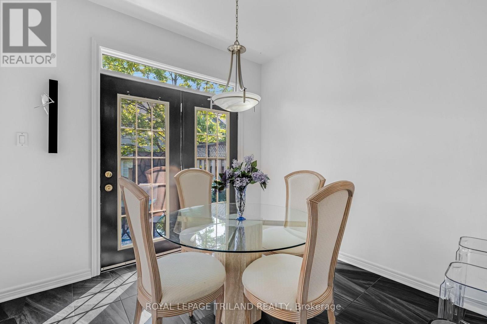 #39 519 RIVERSIDE DRIVE - Image 13