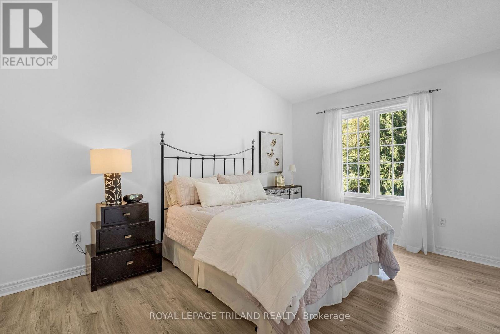 #39 519 RIVERSIDE DRIVE - 14