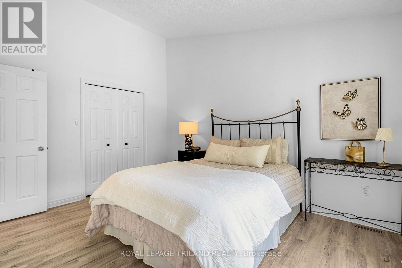 #39 519 RIVERSIDE DRIVE - 15