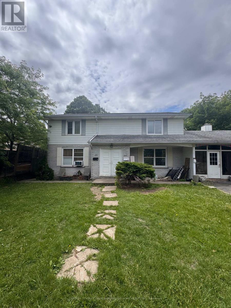 3 bedroom Single Family exterior, 1- 627 Commissioners Road, London South (South R), Ontario