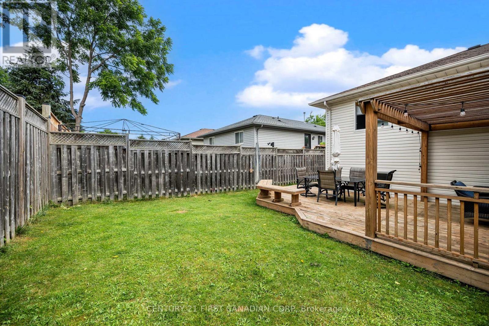 902 RAILTON AVENUE - 30