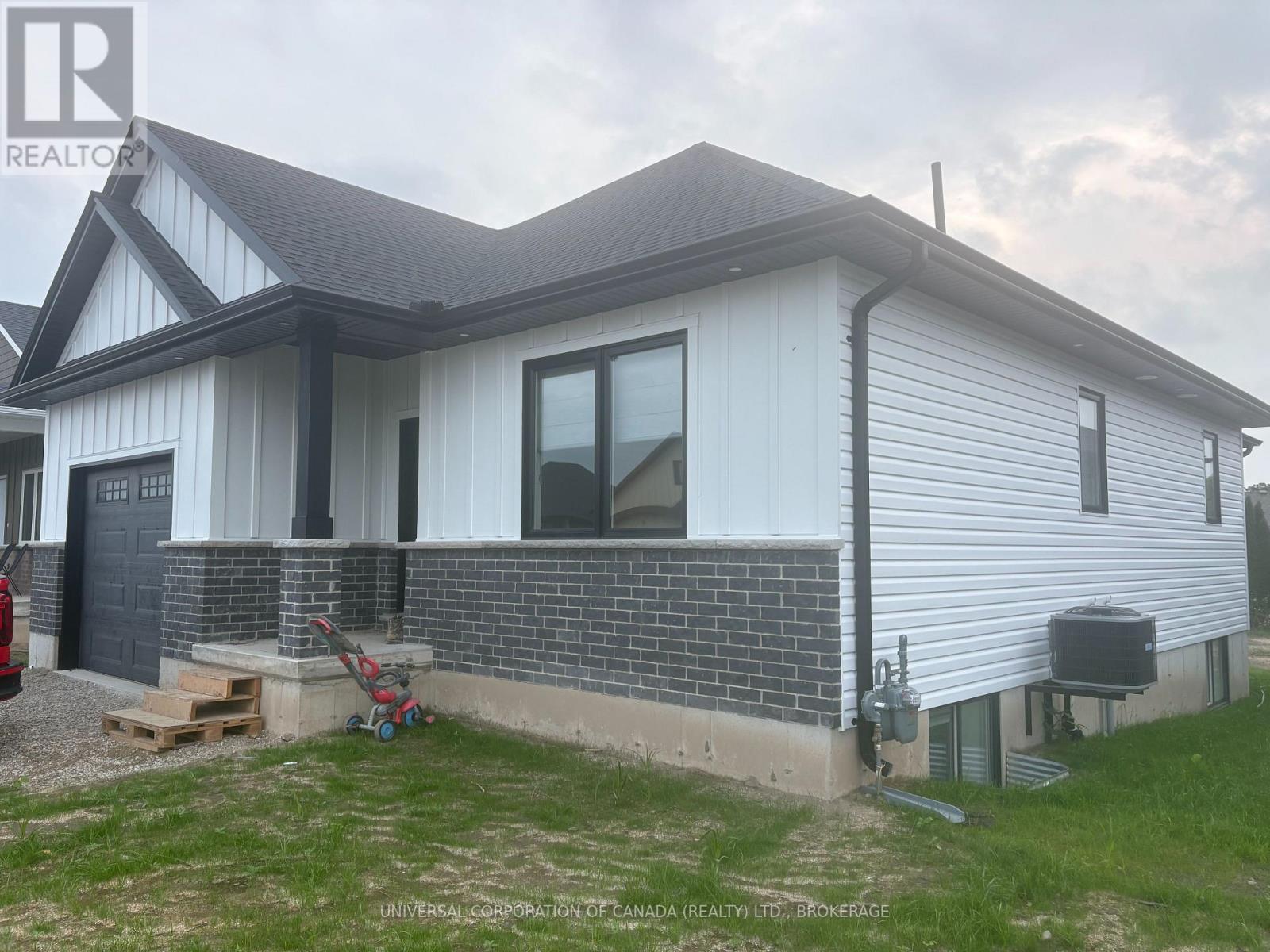 63 REBECCA DRIVE - 1