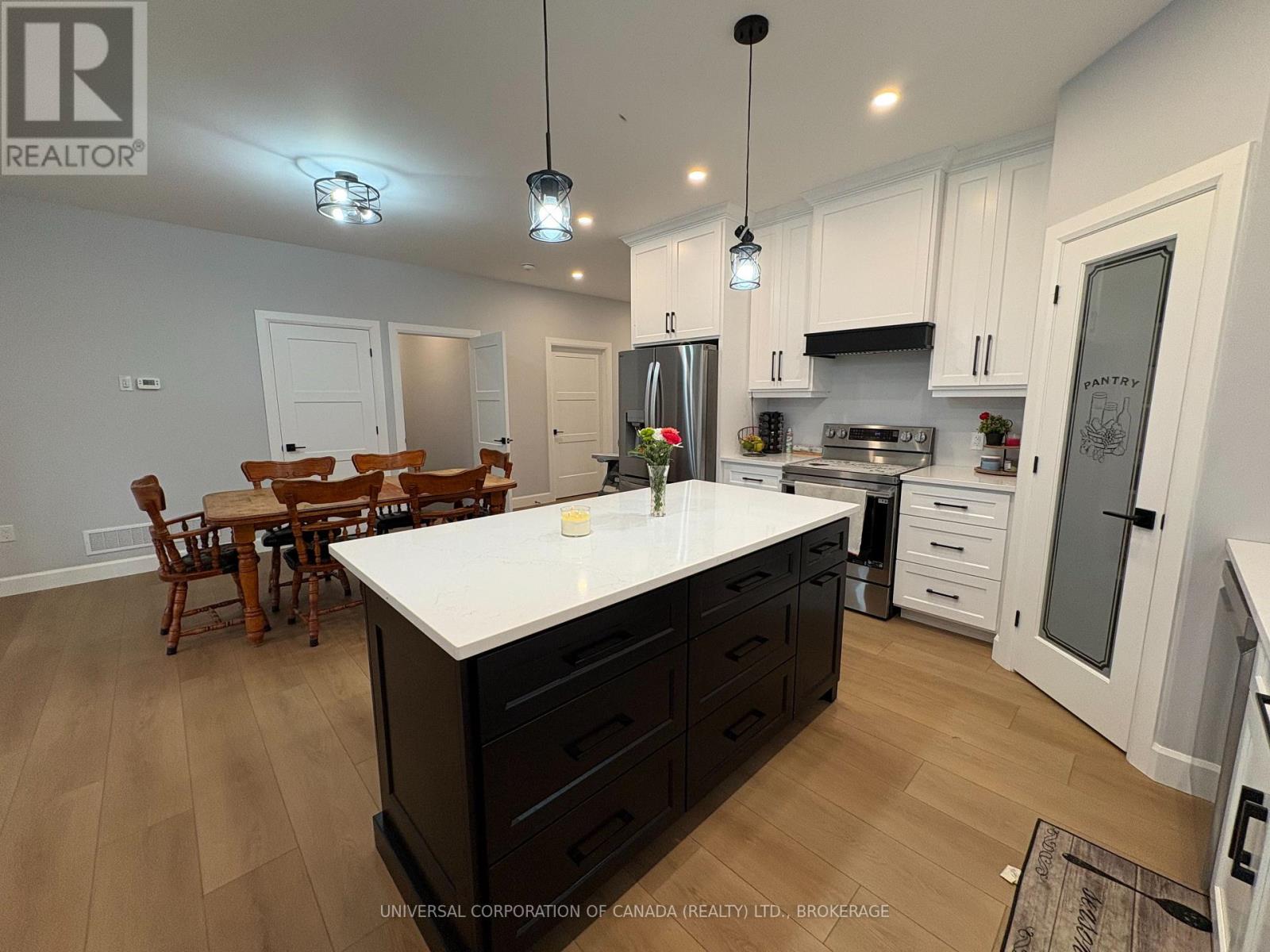 63 REBECCA DRIVE - Image 9