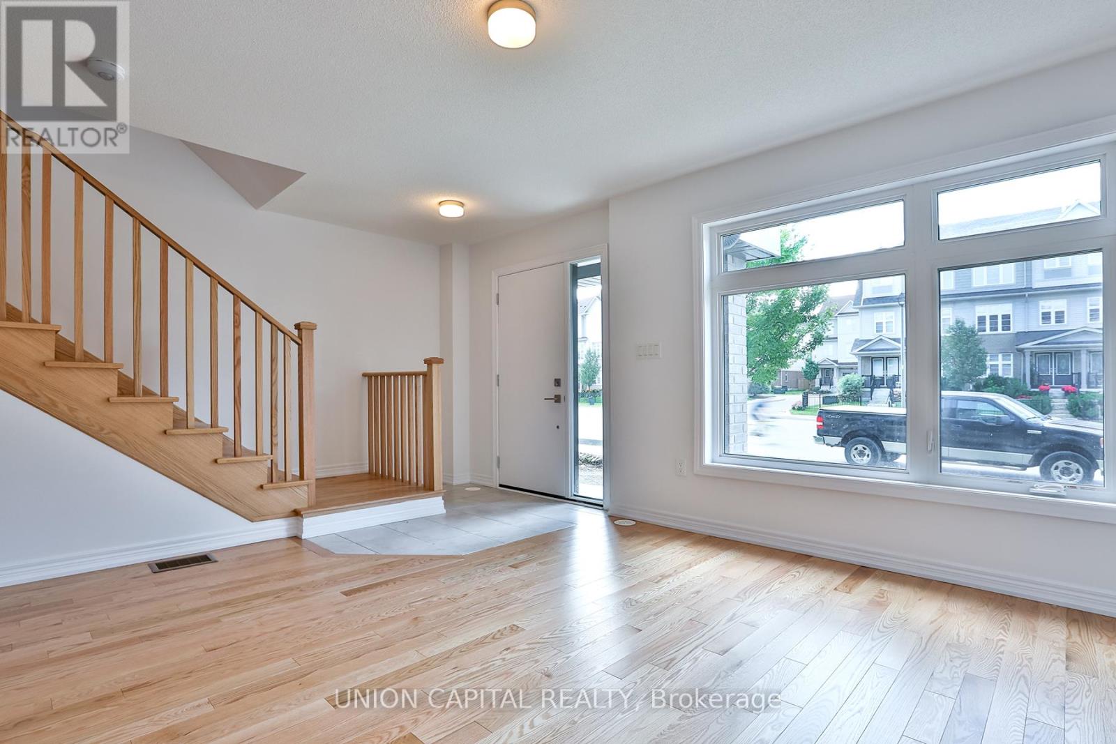 83 SORBARA WAY - 12