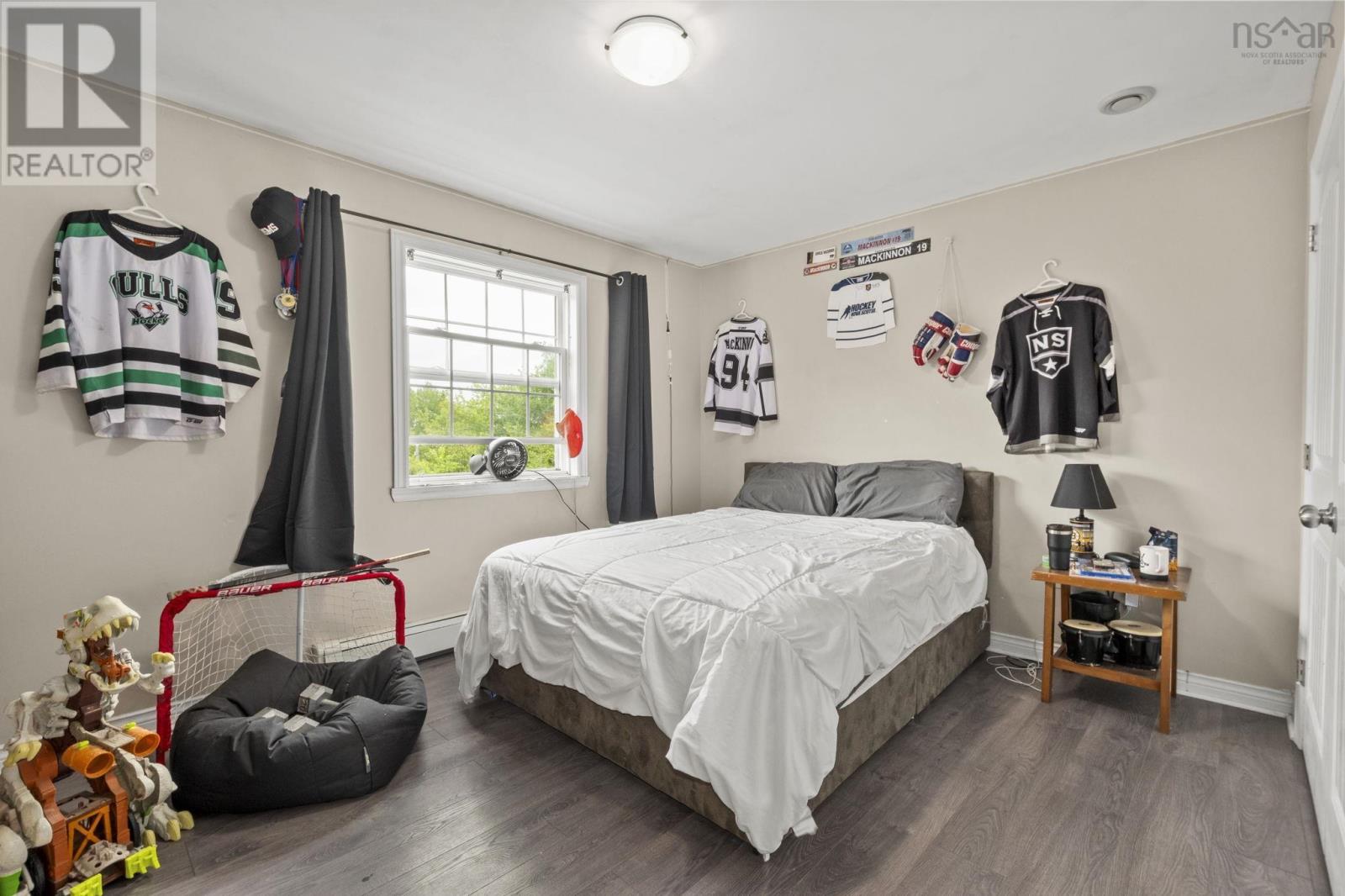 Property 27 of 50 of 280 Daisywood