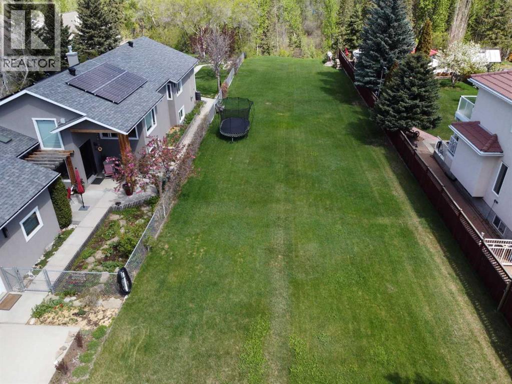 8520 48 Avenue NW, Bowness, Calgary photo 4