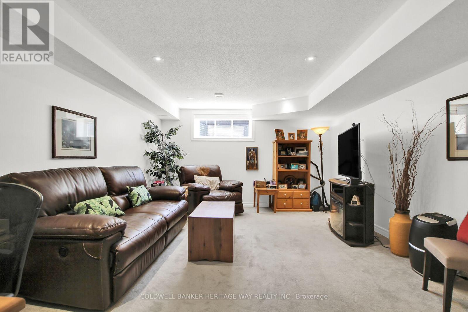 25 HORTON STREET - 28